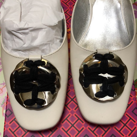 Tory Burch, Woven Logo, Kitten Heel Mule, size 9 - Picture 6 of 9